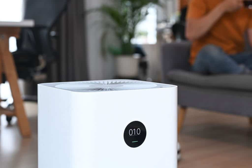 When To Run A Dehumidifier In The Basement? [And How Often ...